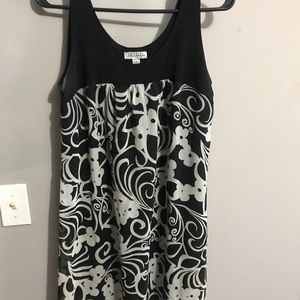 Sleeveless black dress